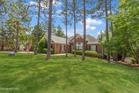 $615,000 | 940 Diamondhead Drive South, Pinehurst, NC 28374