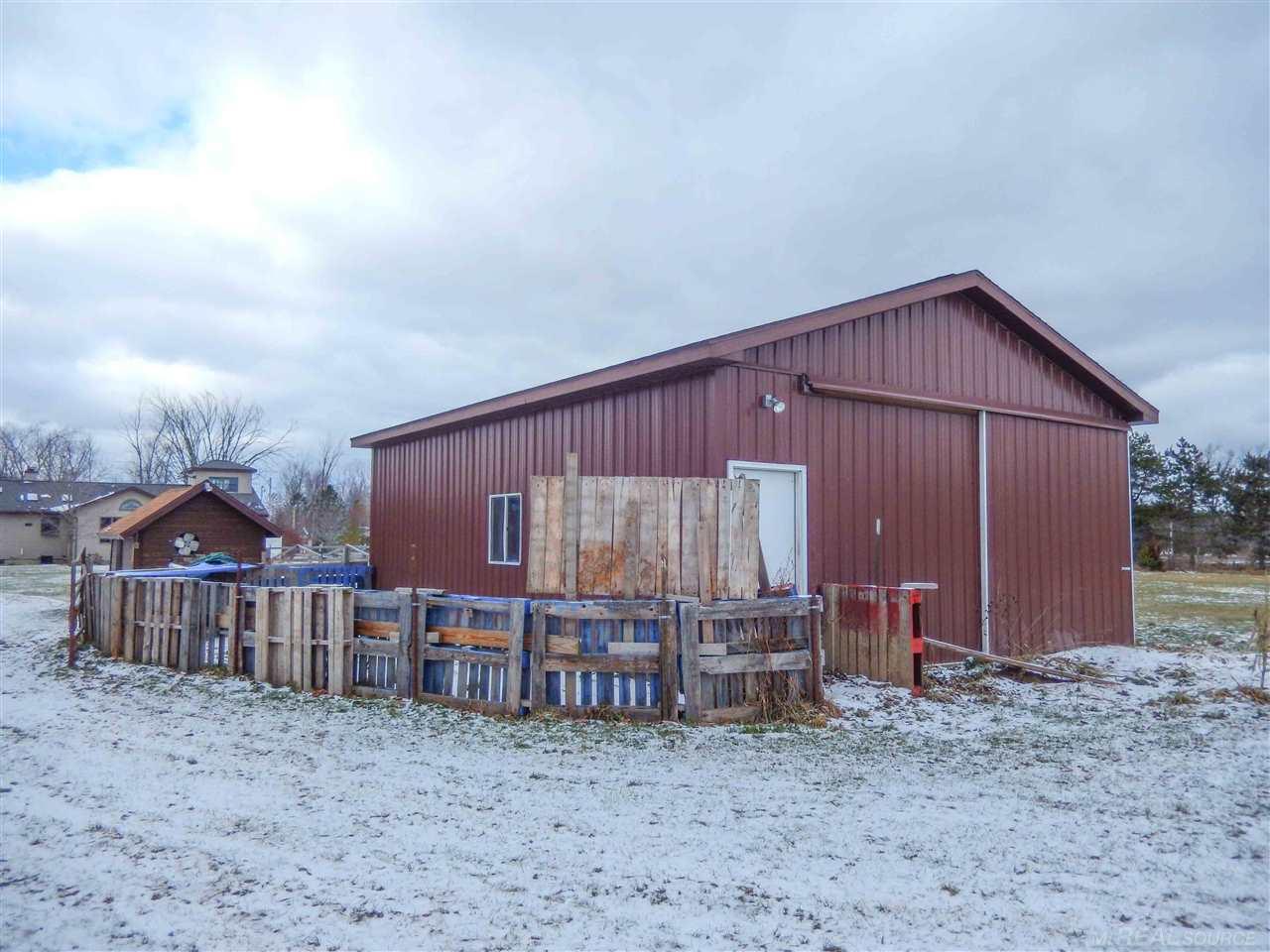 1398 North Vincent Road Ovid, MI 48866 - Photo 44 of 55 31311835-43.JPG