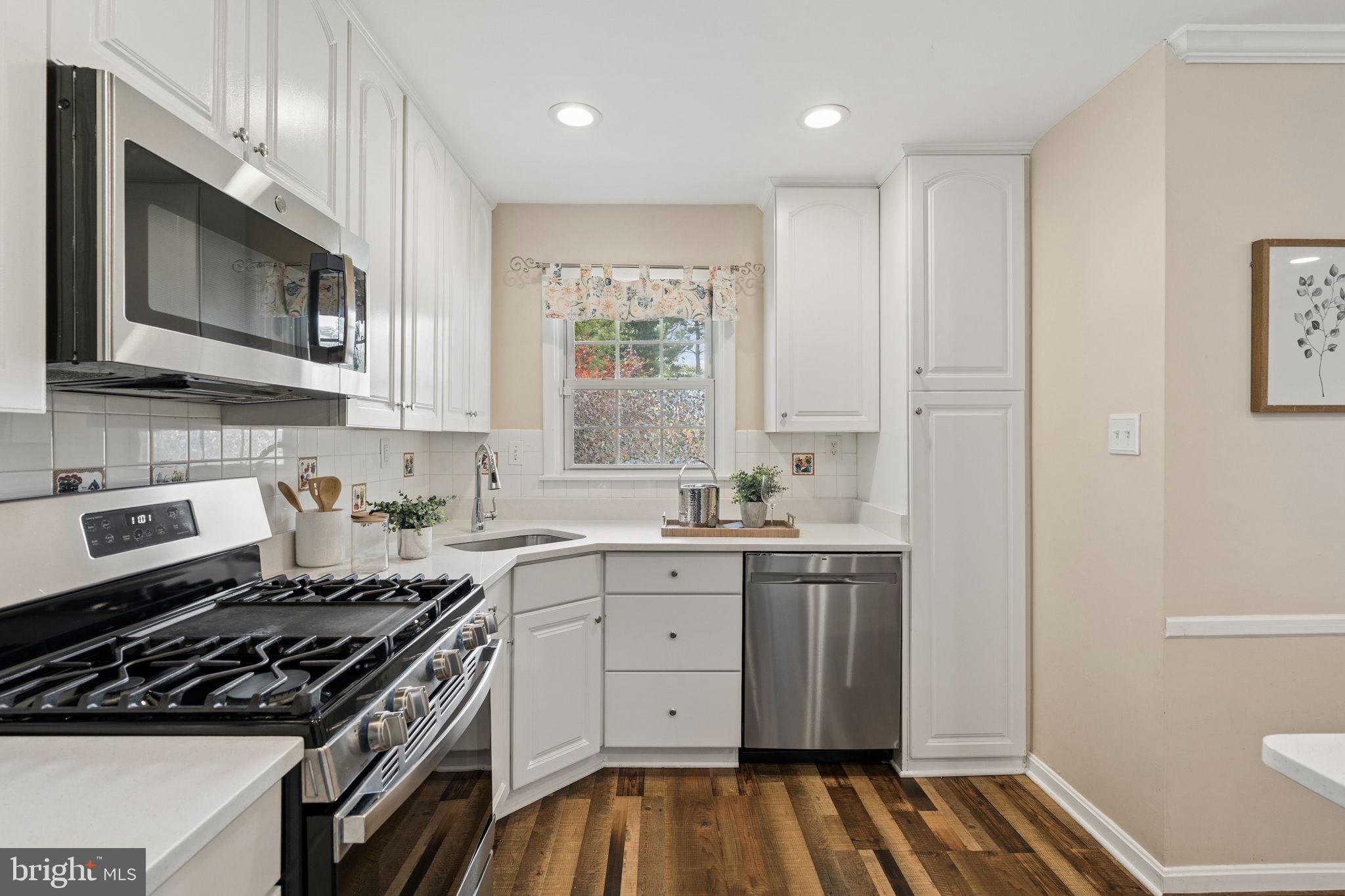102 Othoridge Road Lutherville-Timonium, MD 21093 - Photo 9 of 43 Kitchen