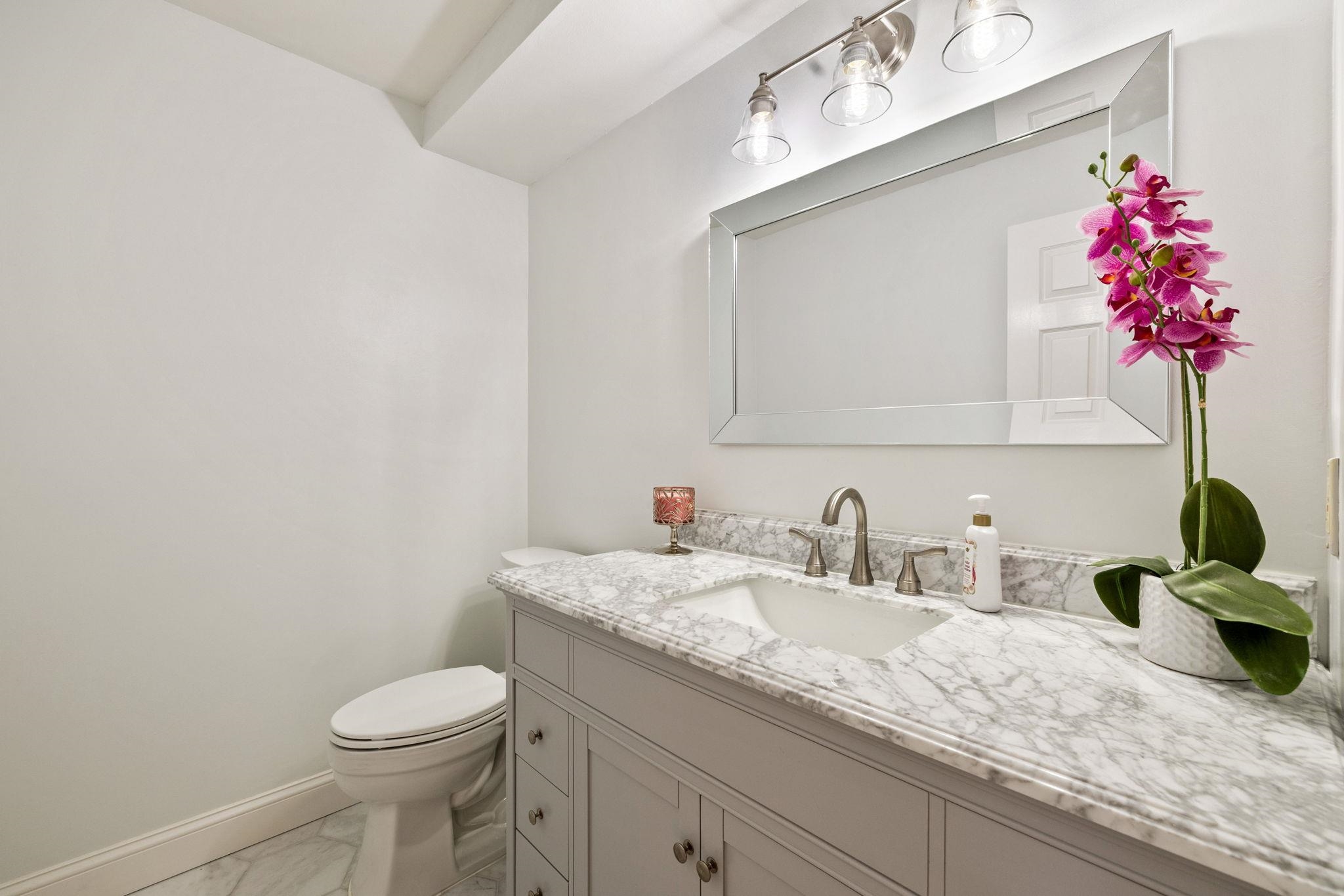 4 Chatburn Road Windham, NH 03087 - Photo 18 of 60