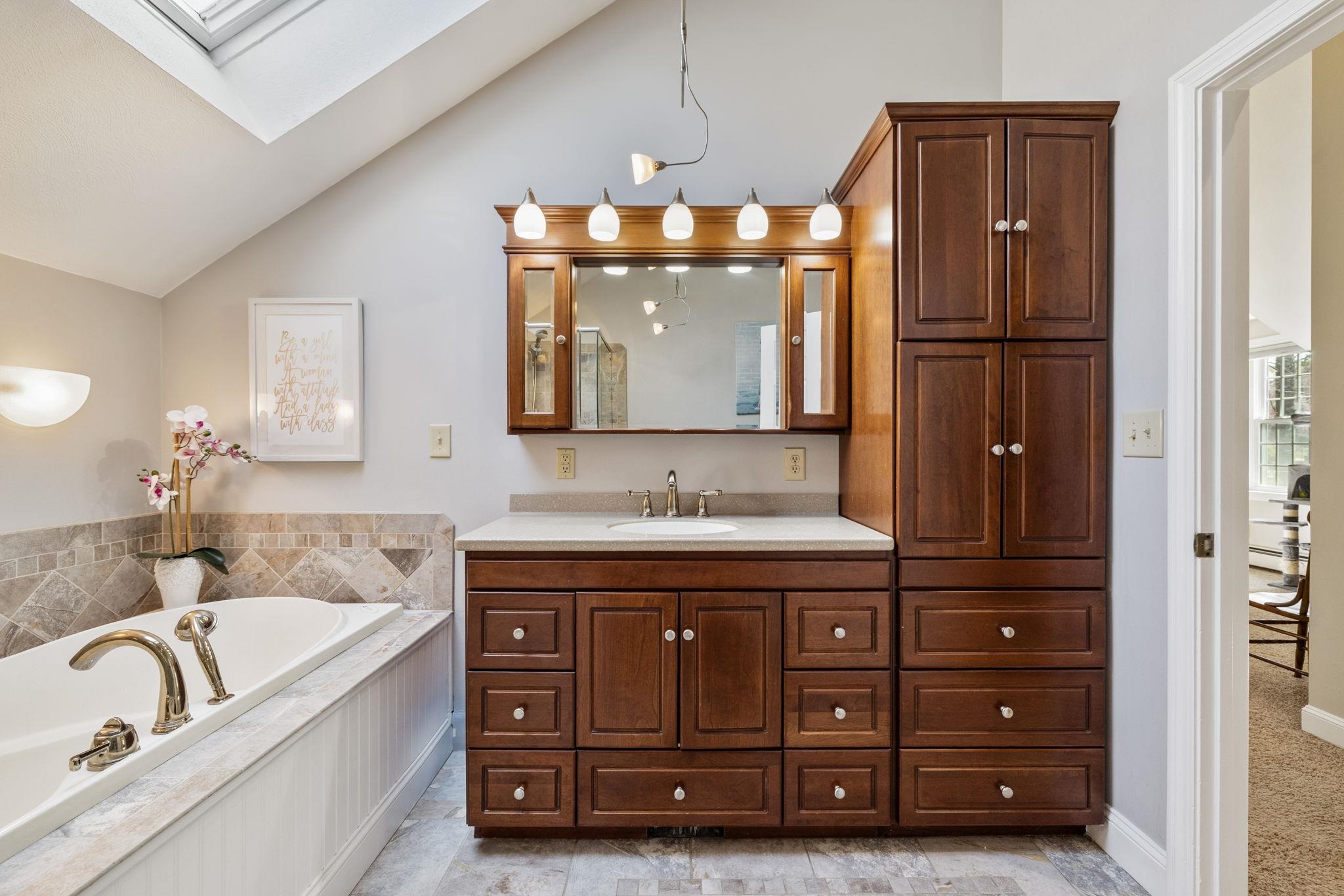 4 Chatburn Road Windham, NH 03087 - Photo 25 of 60