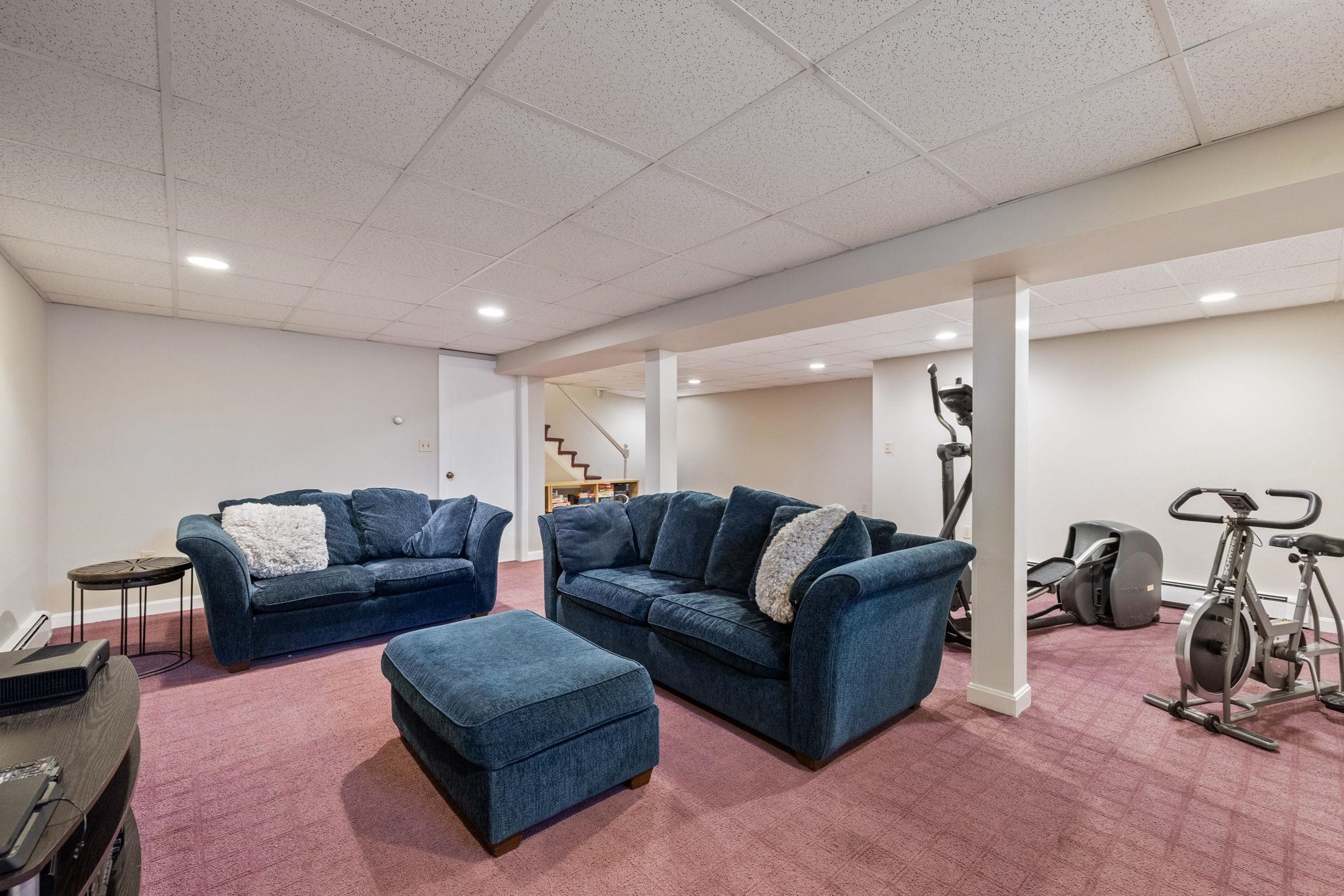 4 Chatburn Road Windham, NH 03087 - Photo 39 of 60