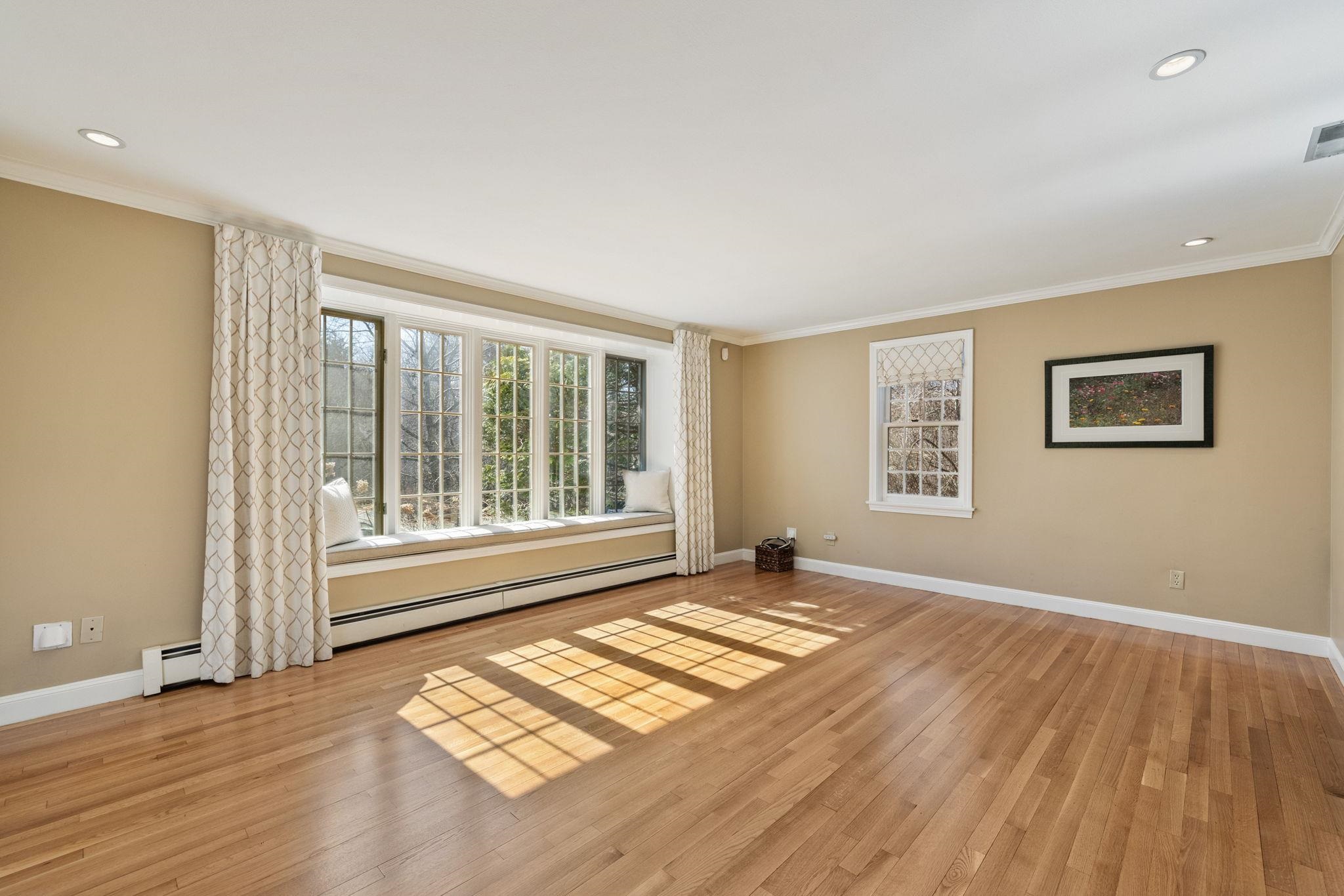 4 Chatburn Road Windham, NH 03087 - Photo 5 of 60