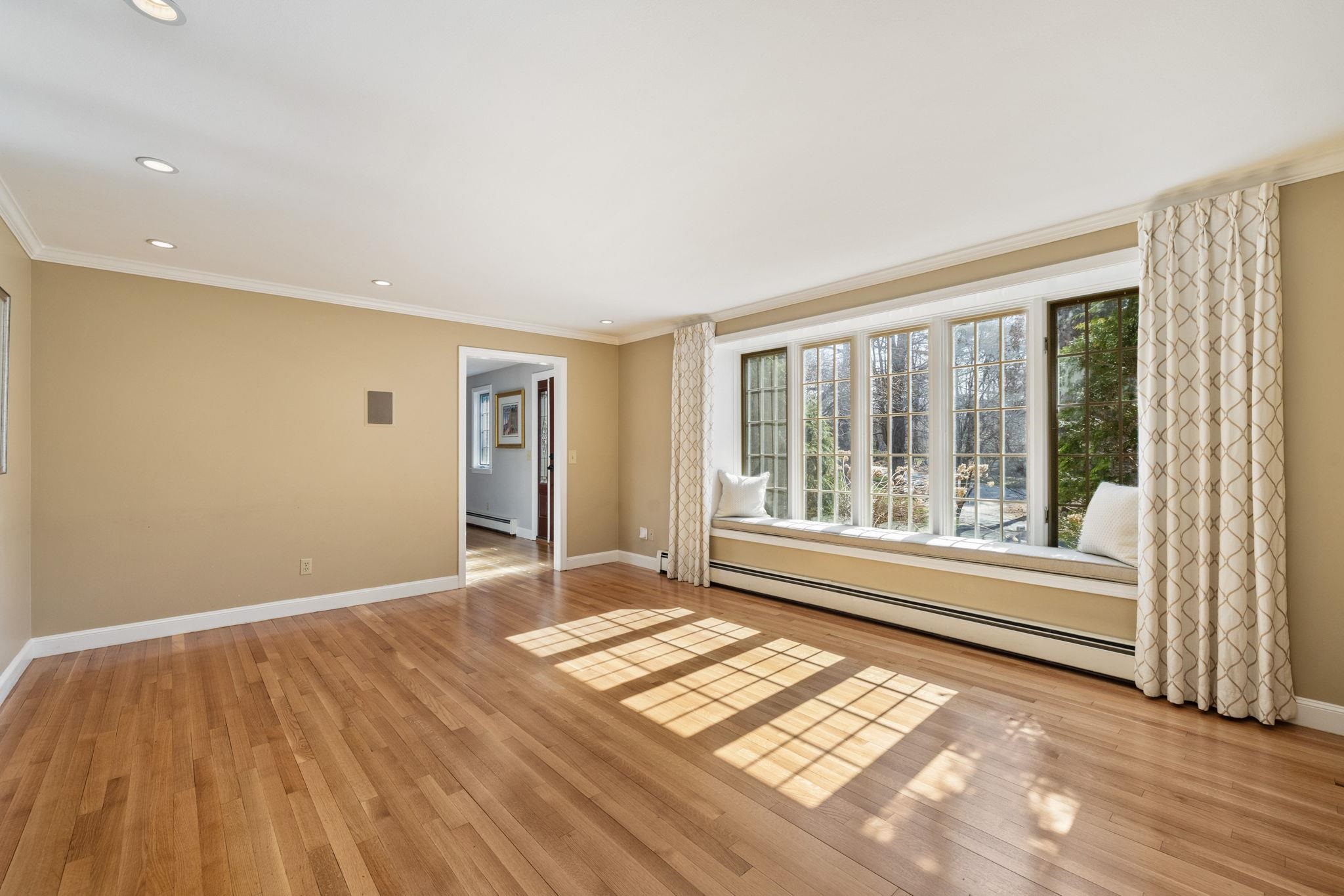 4 Chatburn Road Windham, NH 03087 - Photo 6 of 60