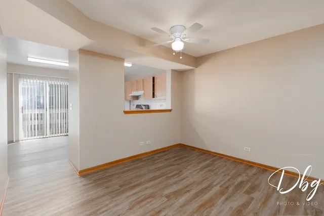 $215,000 | 31 South Treehouse Lane, Unit 31, Round Lake, IL 60073