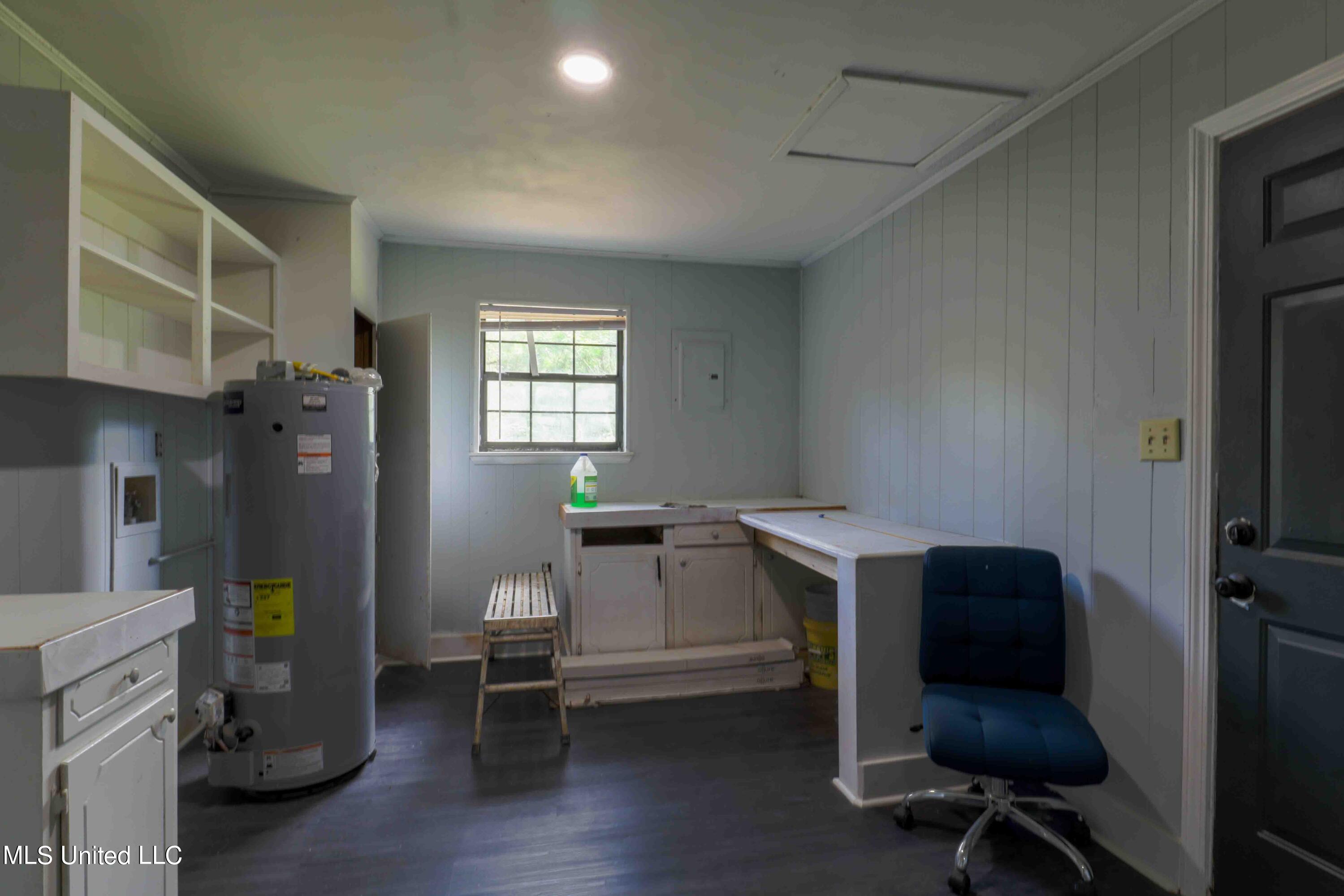 117 Dennis Knight Road Collins, MS 39428 - Photo 6 of 13 117DennisKnightRdCollins-6