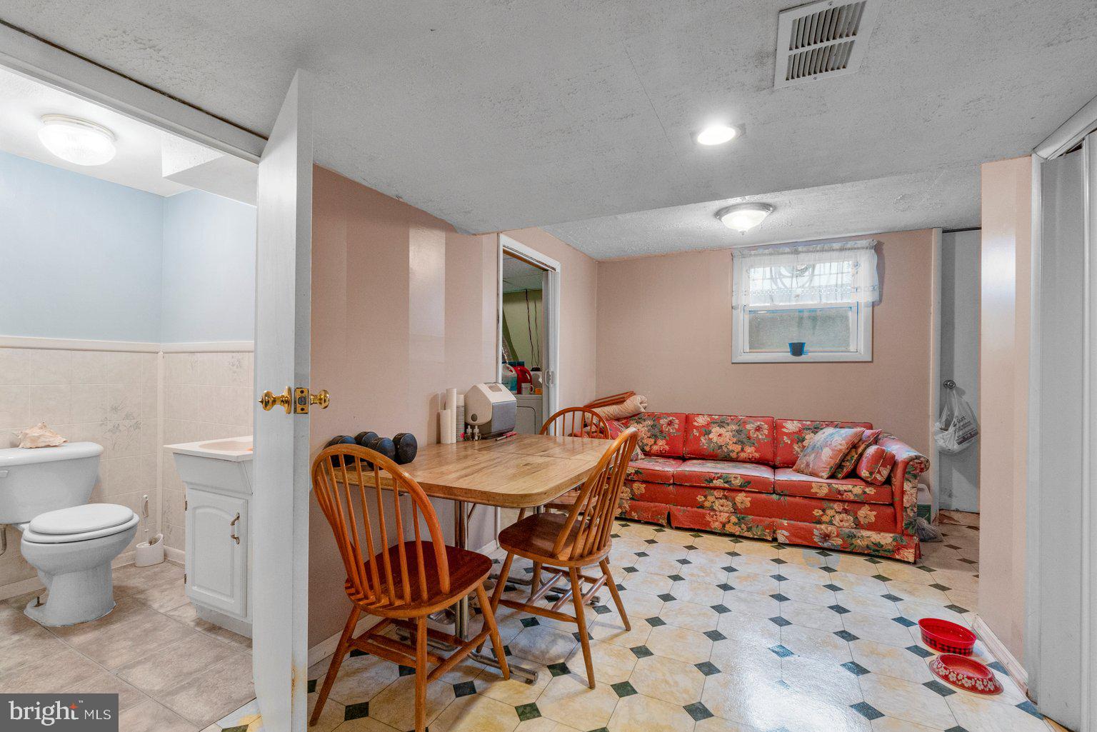 7843 Lockwood Road Dundalk, MD 21222 - Photo 24 of 30