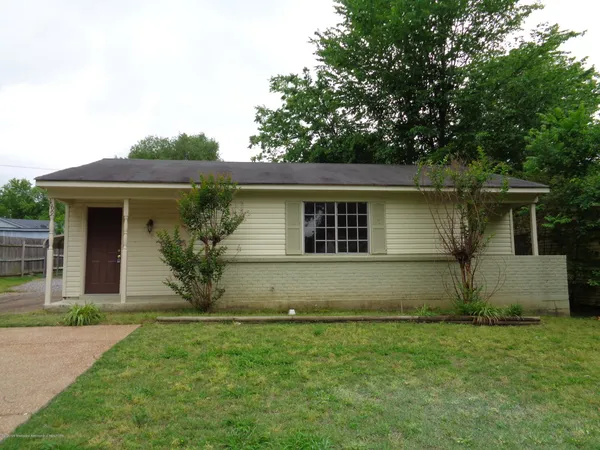 $1,195 | 1699 Whitehead Drive, Southaven, MS 38671