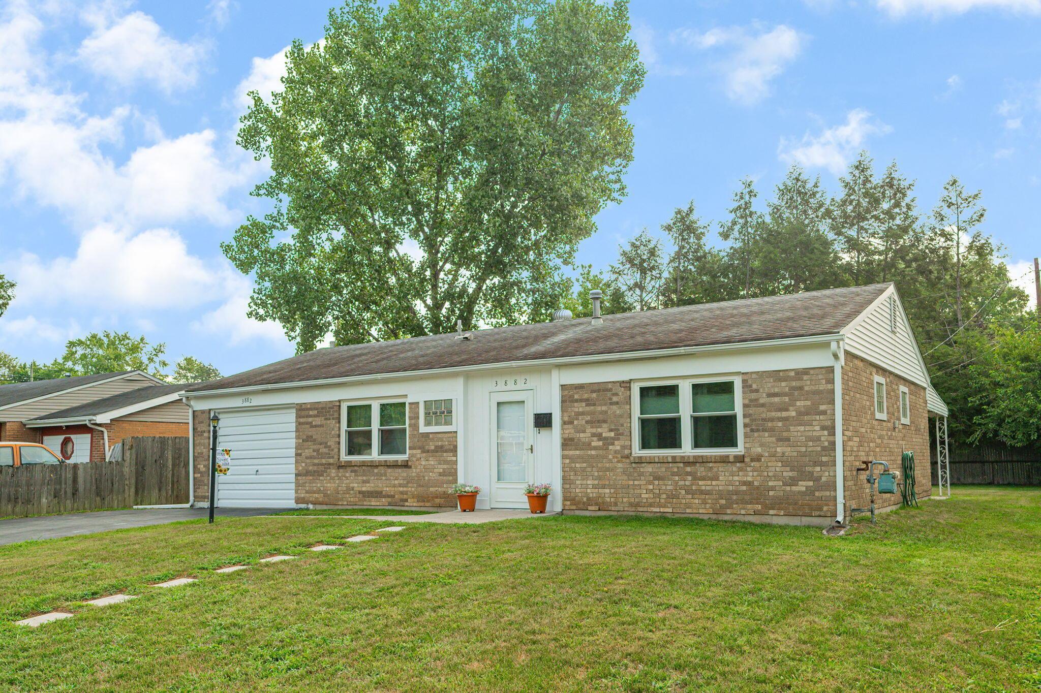 3882 Atkinson Road Columbus, OH 43232 - Photo 4 of 32 3-web-or-mls-3889 Atkinson Rd-3