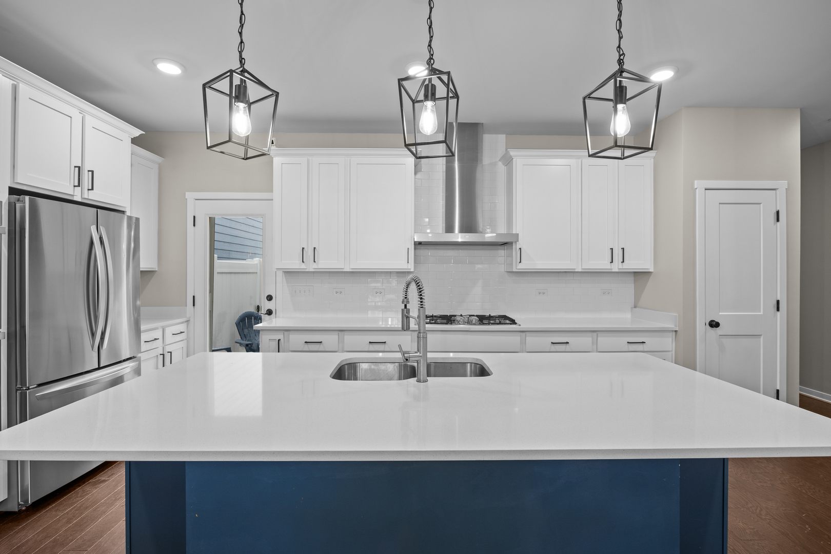 249 Hoffmann Drive Buffalo Grove, IL 60089 - Photo 12 of 51