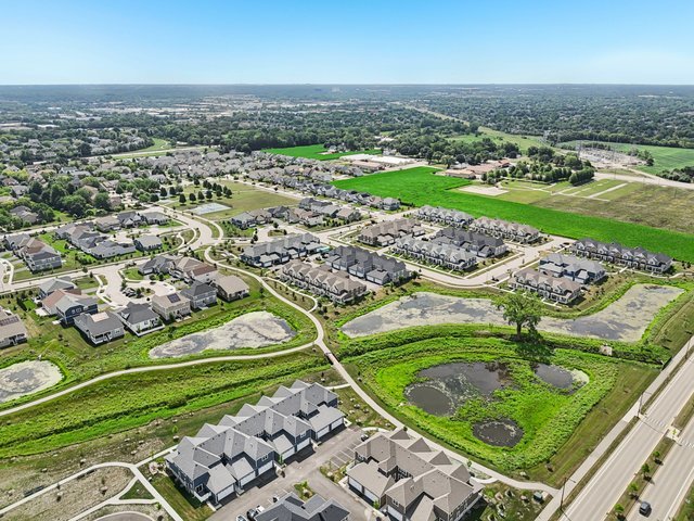 249 Hoffmann Drive Buffalo Grove, IL 60089 - Photo 47 of 51