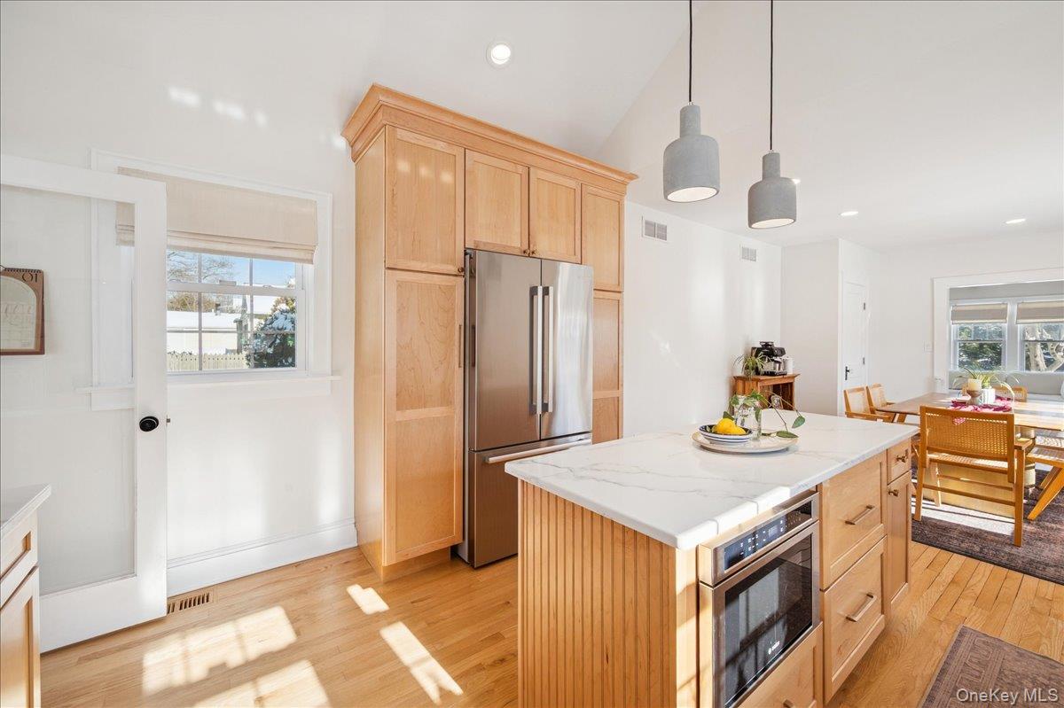 36 Atlantic Avenue Blue Point, NY 11715 - Photo 9 of 46 Center Island with Micro Wave