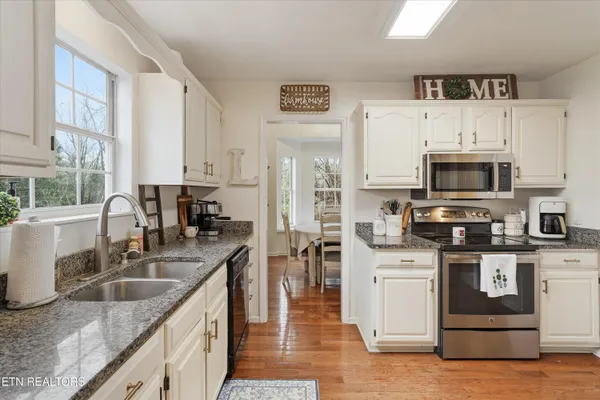 $525,000 | 514 Orchard Drive, Clinton, TN 37716