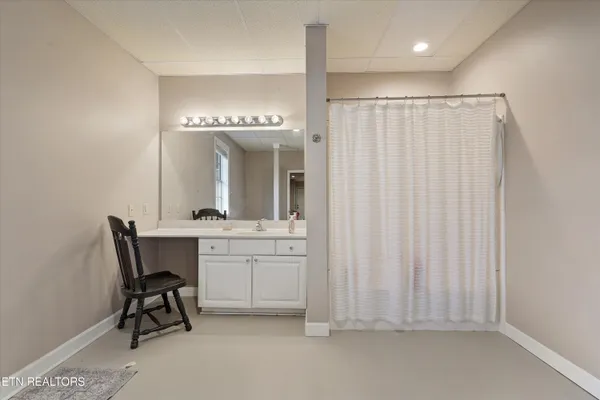 $525,000 | 514 Orchard Drive, Clinton, TN 37716