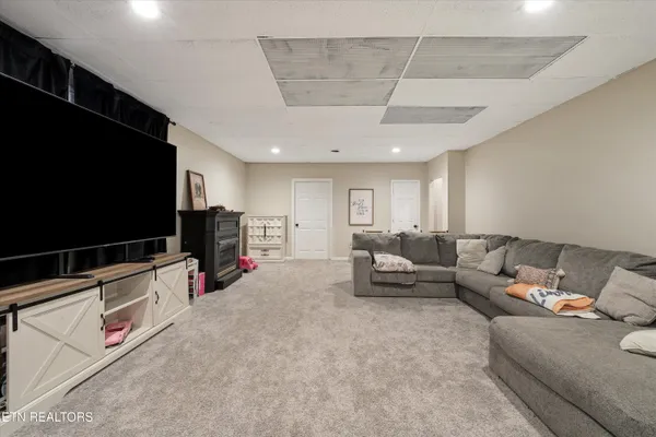 $525,000 | 514 Orchard Drive, Clinton, TN 37716