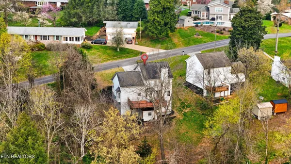 $525,000 | 514 Orchard Drive, Clinton, TN 37716