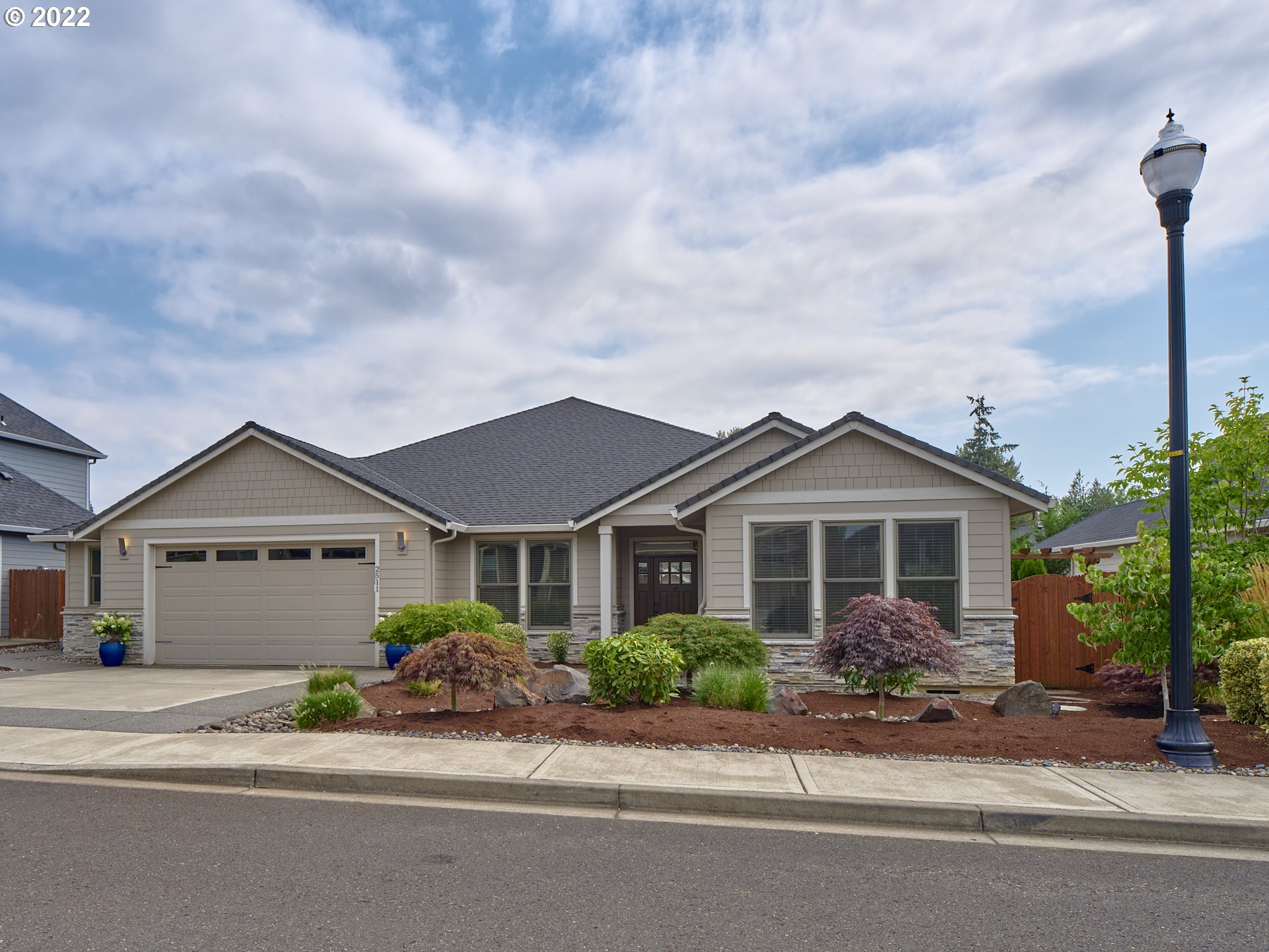 2511 Northeast 176th Street Ridgefield, WA 98642 - Photo 2 of 32