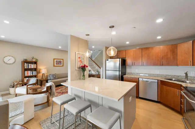 $525,000 | 110 1st Avenue Northeast, Unit F412, Minneapolis, MN 55413