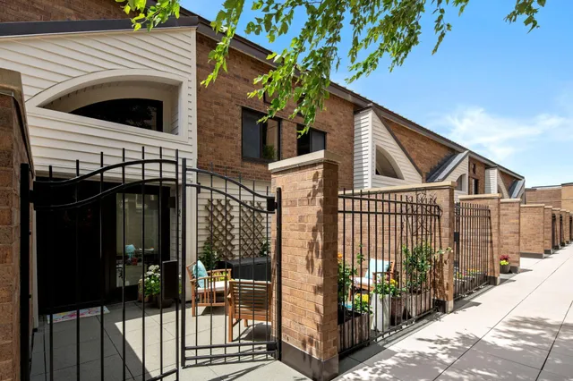 $525,000 | 110 1st Avenue Northeast, Unit F412, Minneapolis, MN 55413