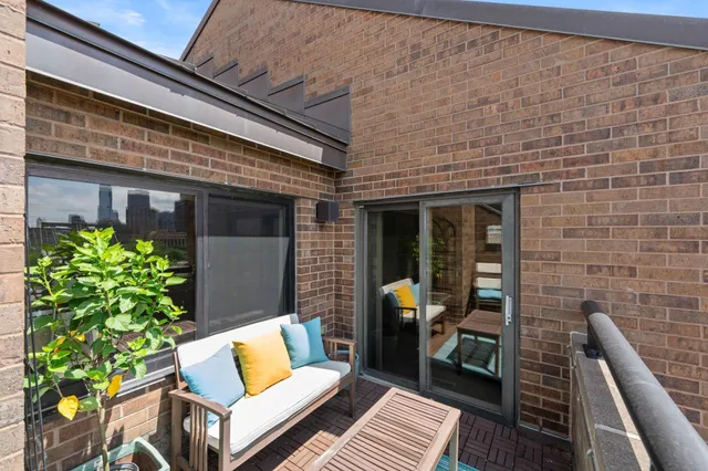 $525,000 | 110 1st Avenue Northeast, Unit F412, Minneapolis, MN 55413