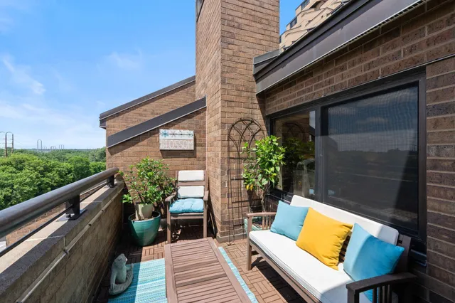 $525,000 | 110 1st Avenue Northeast, Unit F412, Minneapolis, MN 55413