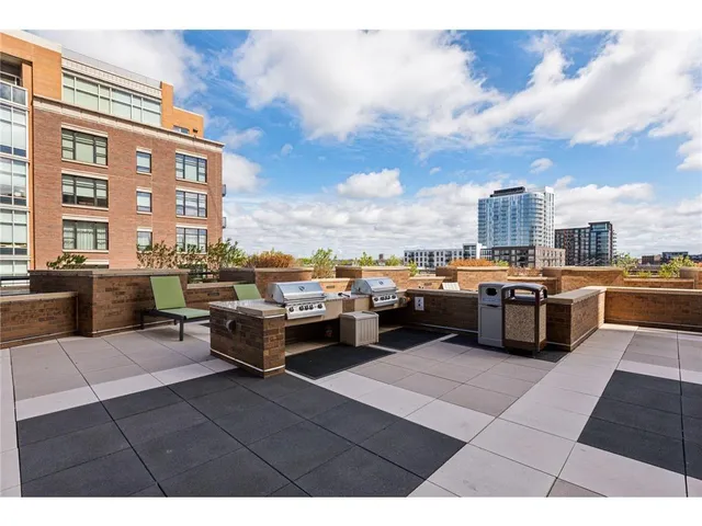 $525,000 | 110 1st Avenue Northeast, Unit F412, Minneapolis, MN 55413