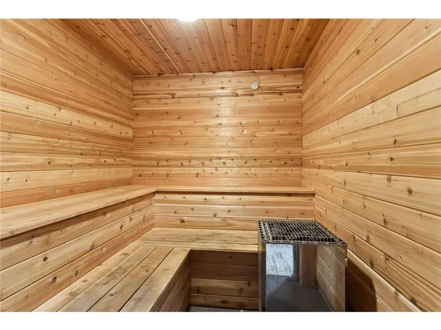 $525,000 | 110 1st Avenue Northeast, Unit F412, Minneapolis, MN 55413