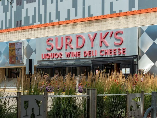 $525,000 | 110 1st Avenue Northeast, Unit F412, Minneapolis, MN 55413