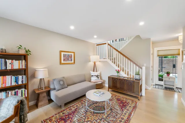 $525,000 | 110 1st Avenue Northeast, Unit F412, Minneapolis, MN 55413