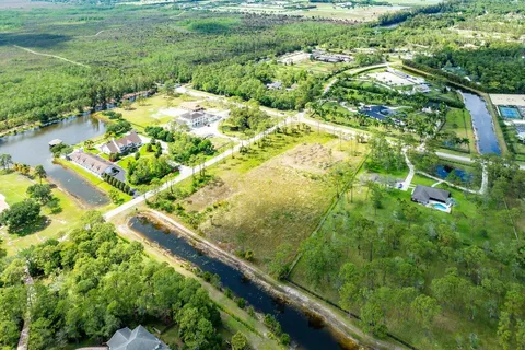 a view of a outdoor space