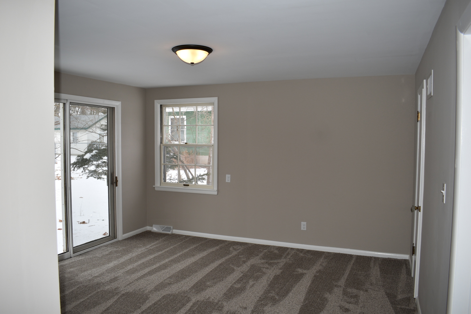 651 Normal Road DeKalb, IL 60115 - Photo 22 of 47