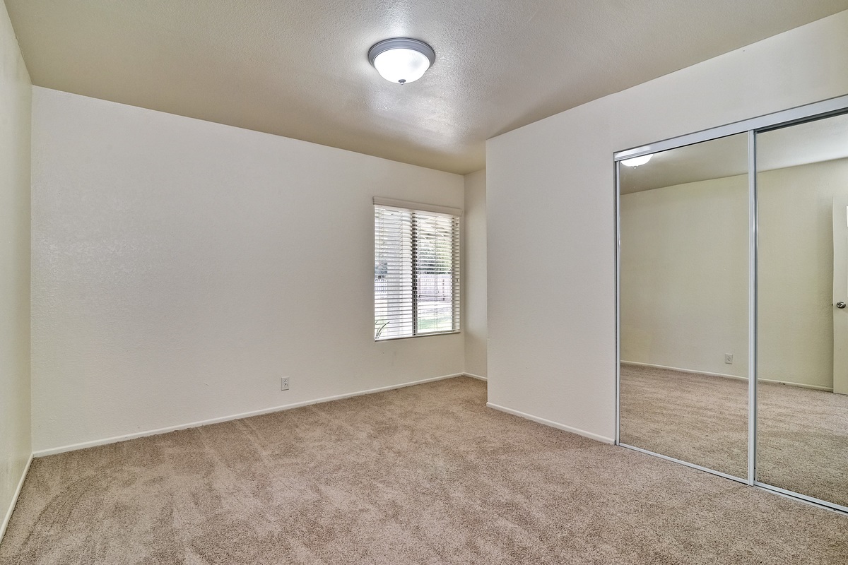 403 Smilax Road Vista, CA 92081 - Photo 17 of 25 Gallery Image 17