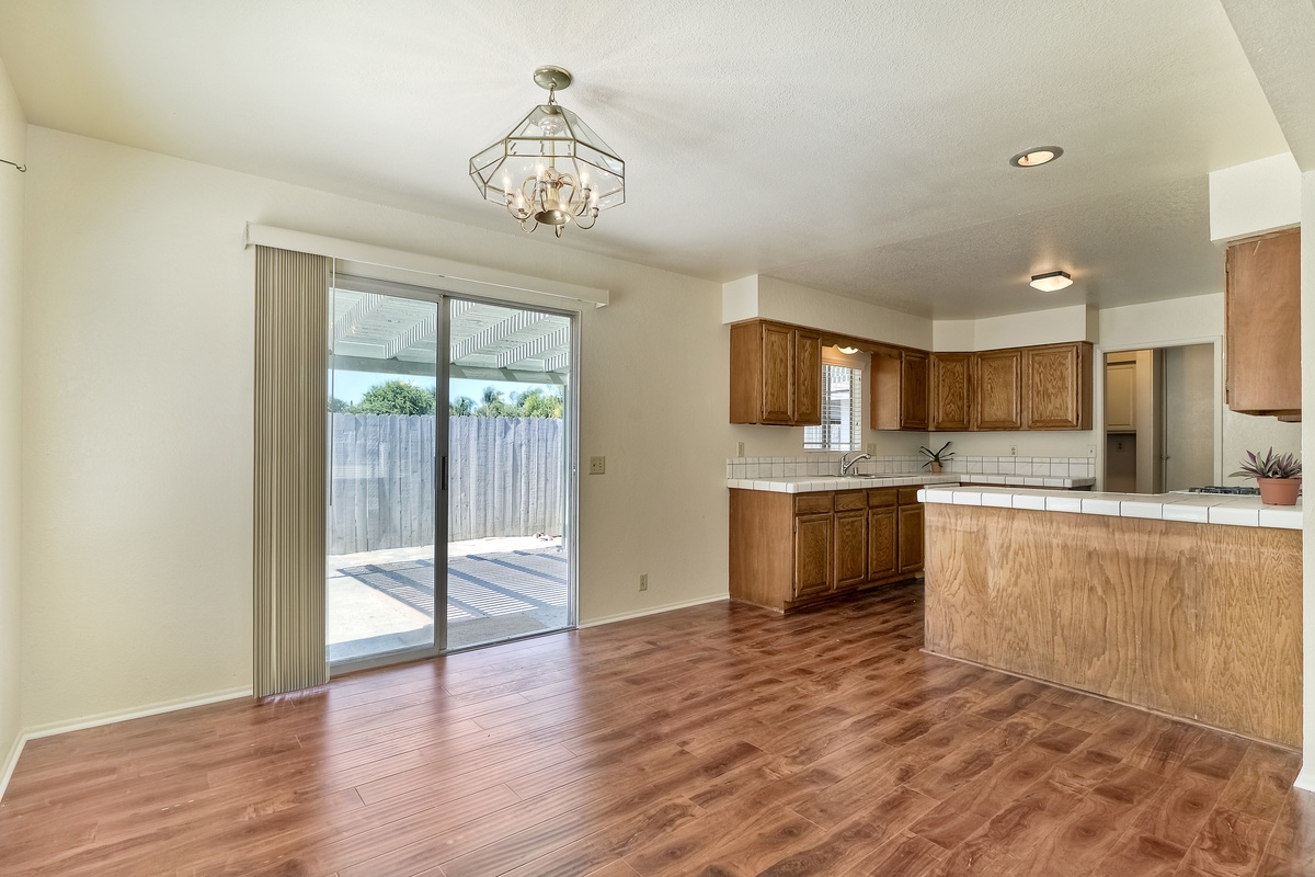 403 Smilax Road Vista, CA 92081 - Photo 8 of 25 Gallery Image 8