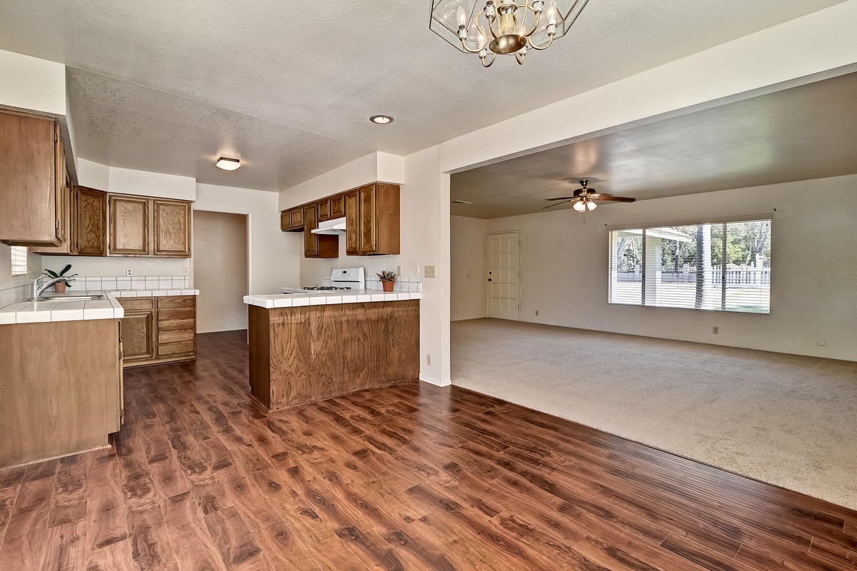 403 Smilax Road Vista, CA 92081 - Photo 9 of 25 Gallery Image 9