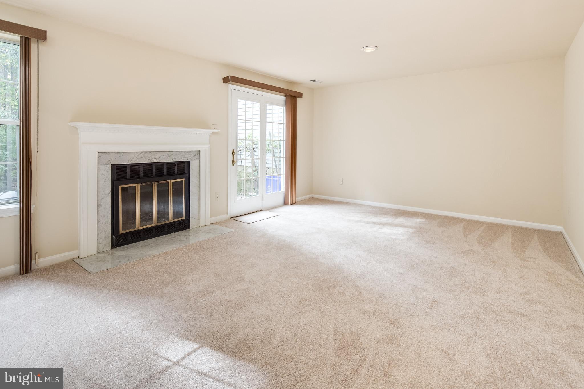 15005 Shamrock Ridge Road Silver Spring, MD 20906 - Photo 12 of 25 Family room
