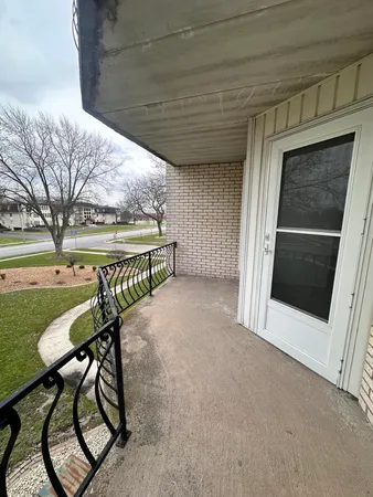 $1,500 | 8750 Harrison Avenue, Unit 213, Munster, IN 46321