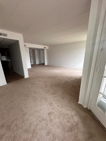 $1,500 | 8750 Harrison Avenue, Unit 213, Munster, IN 46321