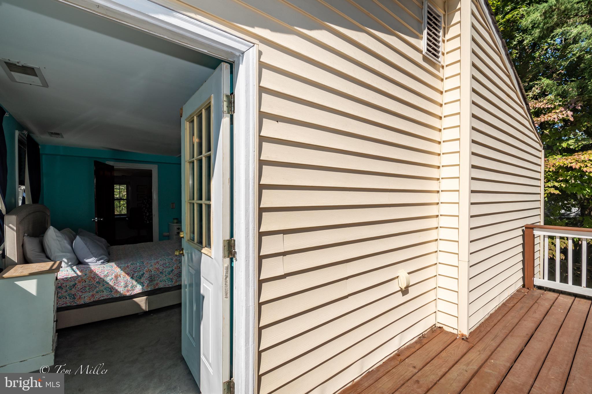 16819 York Road Monkton, MD 21111 - Photo 20 of 43 Primary with deck