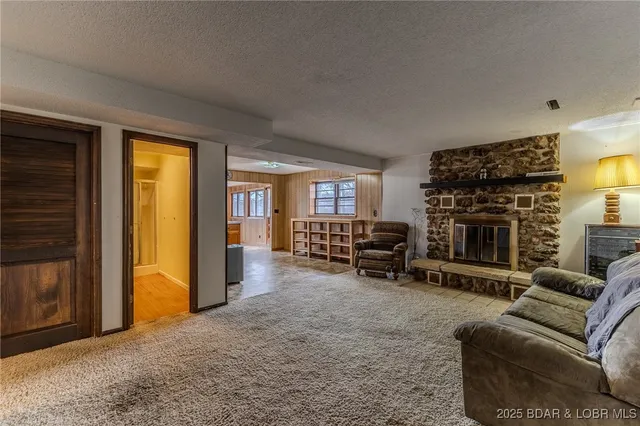 $259,000 | 599 Mayfair Drive, Camdenton, MO 65020