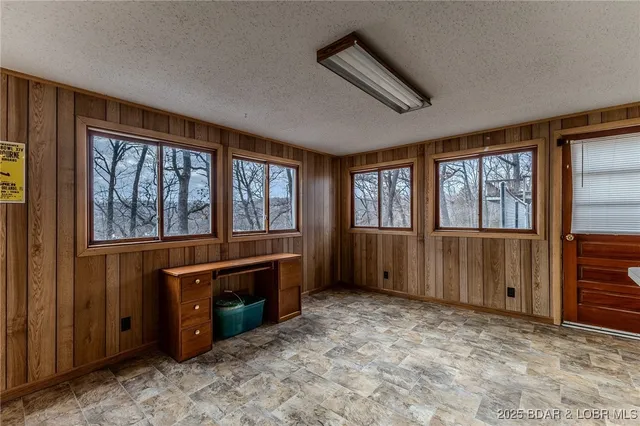 $259,000 | 599 Mayfair Drive, Camdenton, MO 65020