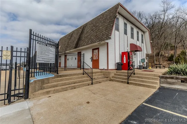 $259,000 | 599 Mayfair Drive, Camdenton, MO 65020