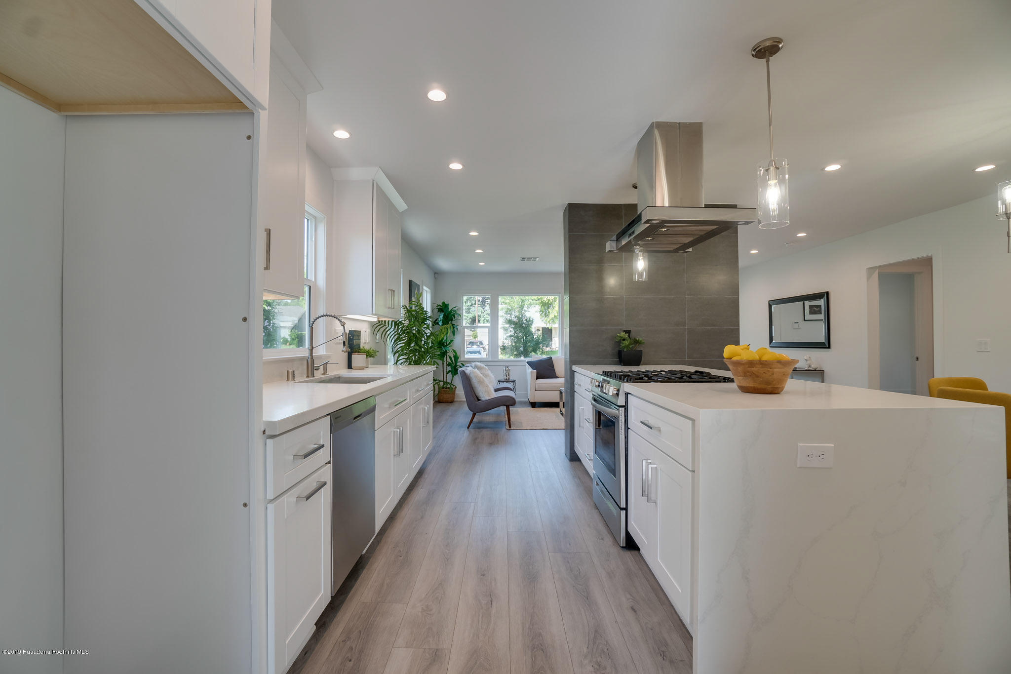 1758 Kenneth Way Pasadena, CA 91103 - Photo 19 of 65 DSC00083