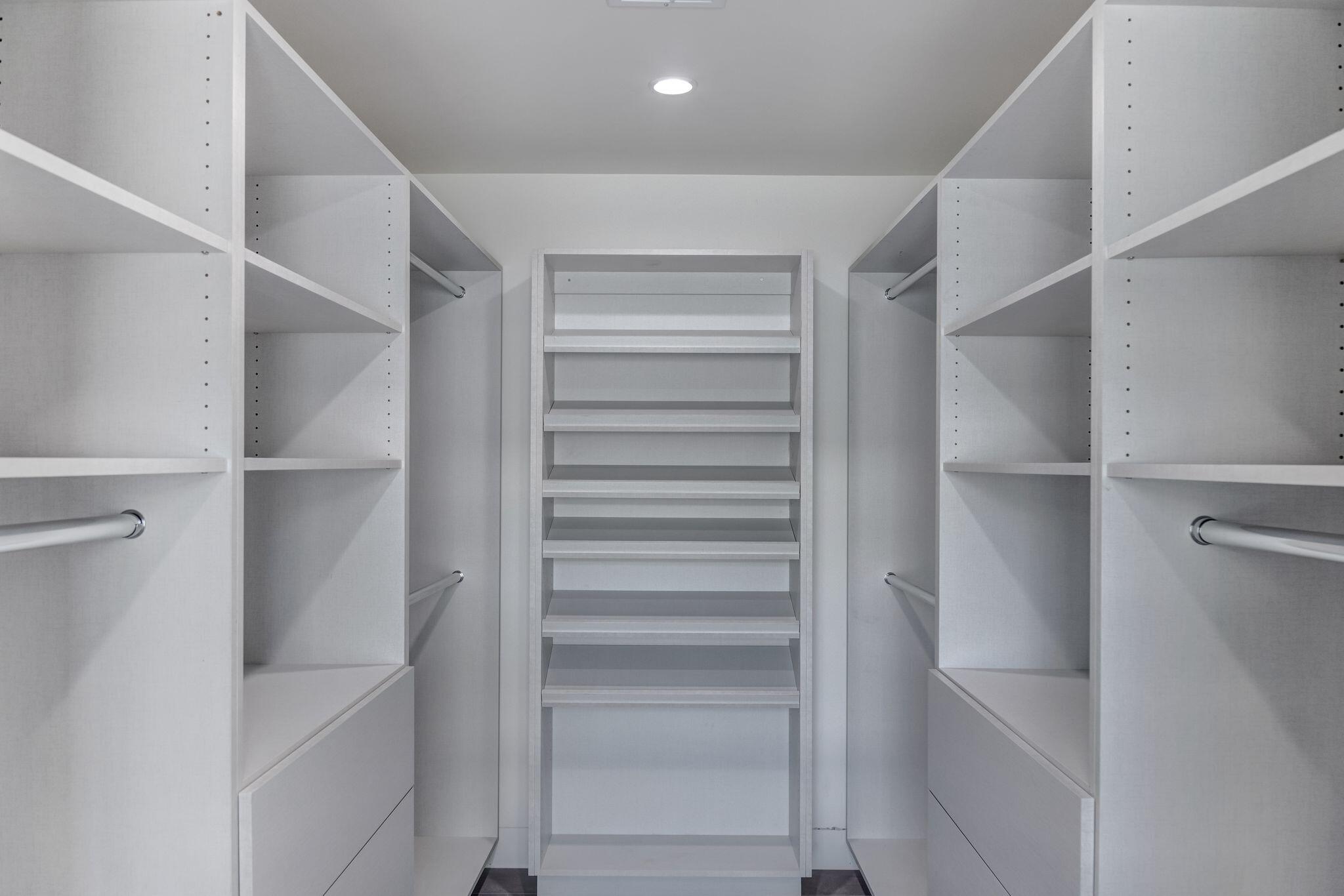 690 South Grenfall Road Palm Springs, CA 92264 - Photo 54 of 92 a view of walk in closet with empty racks