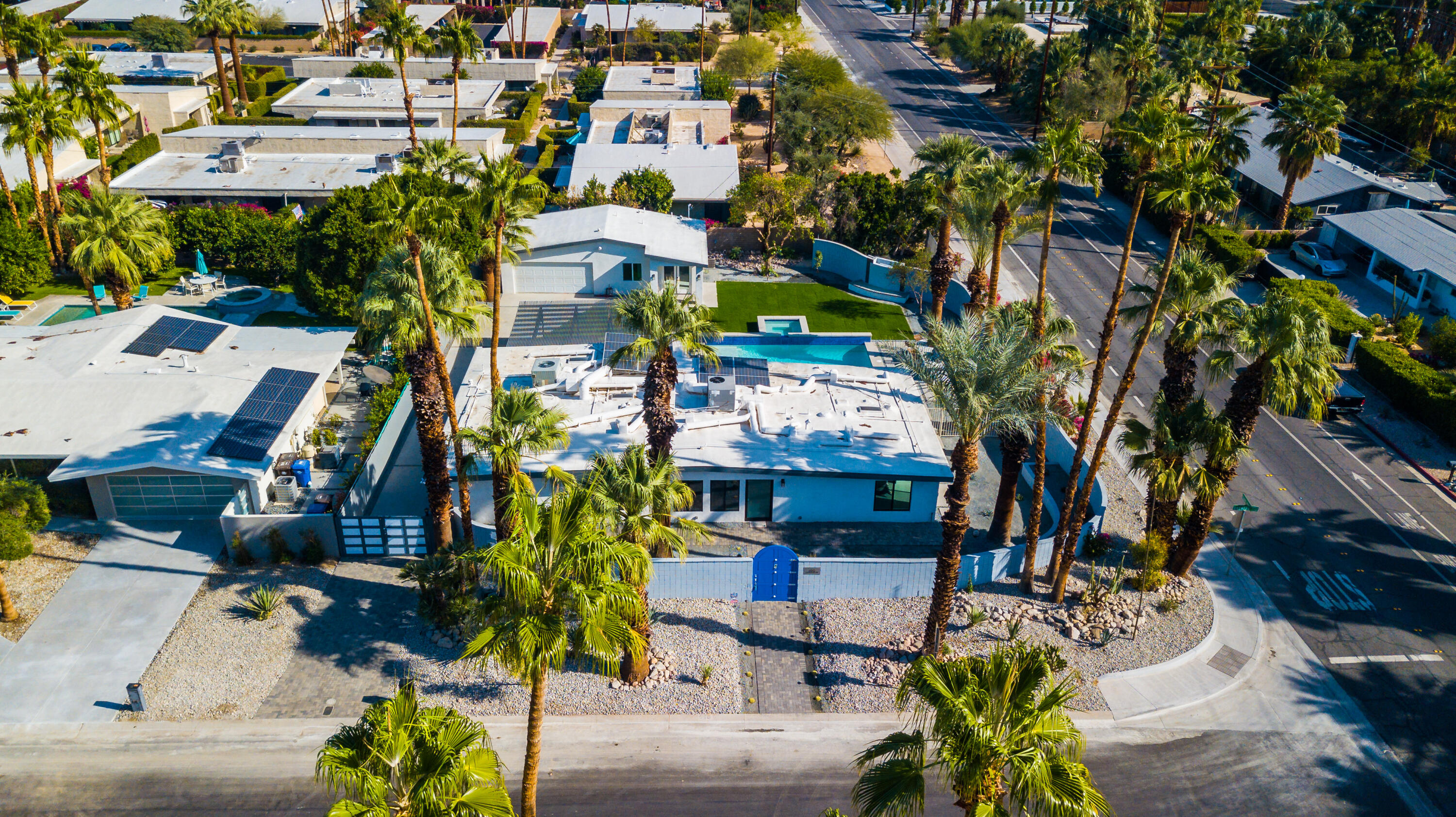 690 South Grenfall Road Palm Springs, CA 92264 - Photo 7 of 92 an aerial view of multiple house