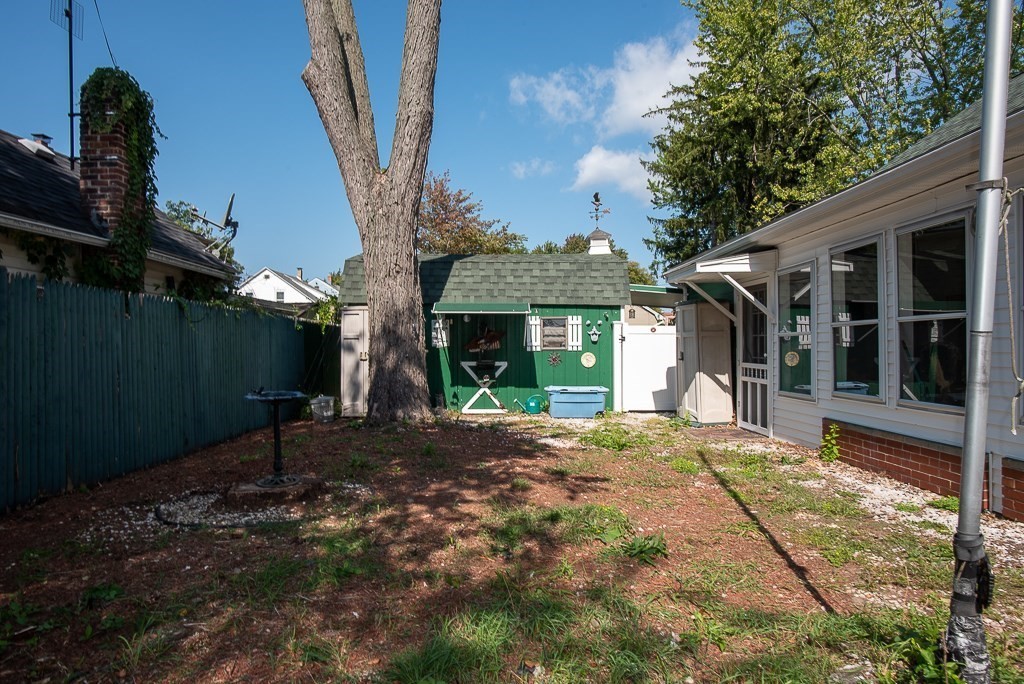228 Merrimac Avenue Springfield, MA 01104 - Photo 16 of 17 Gallery Image 16