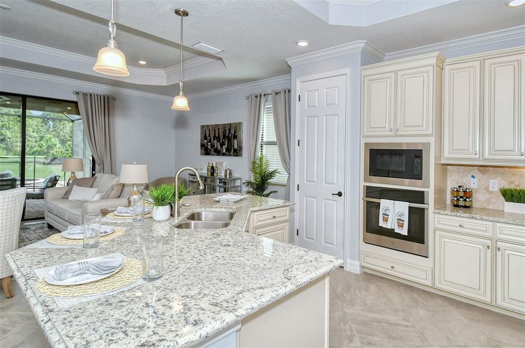 6026 Brandon Run Lakewood Ranch, FL 34211 - Photo 31 of 74 Gallery Image 31