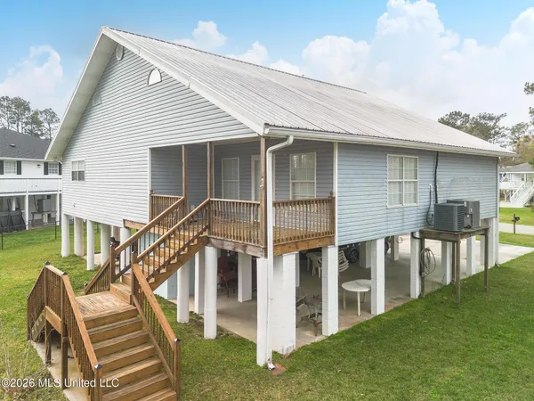 $465,000 | 15035 Pawnee Place, Kiln, MS 39556