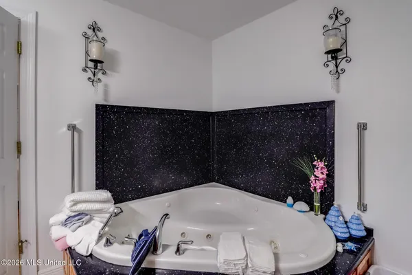 $465,000 | 15035 Pawnee Place, Kiln, MS 39556