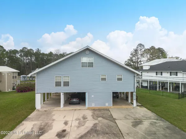 $465,000 | 15035 Pawnee Place, Kiln, MS 39556