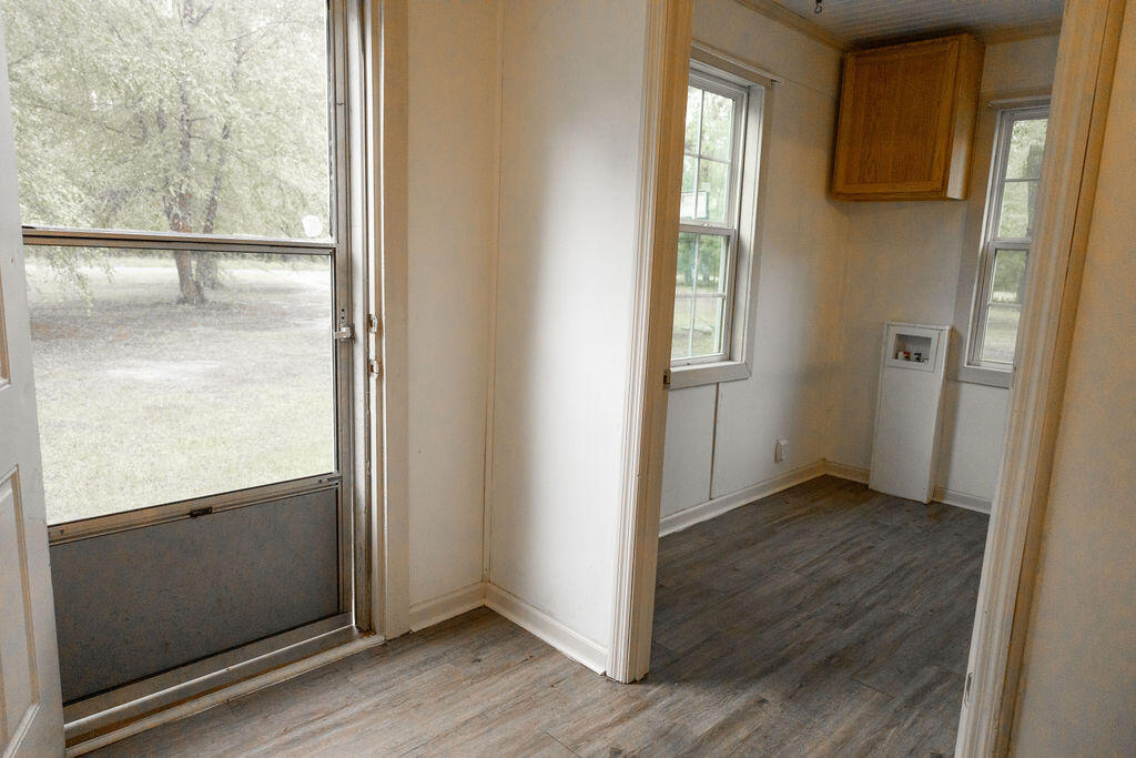 1501 Edward Road Walterboro, SC 29488 - Photo 3 of 22 3T6A4391